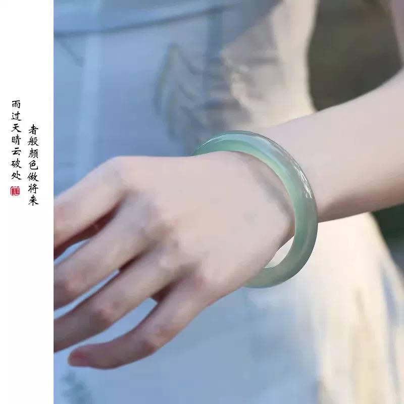 FREEHOPE冰种玉手镯翠色玉髓青玉石镯子年轻款玉镯
